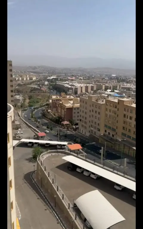 فاز۲محله۳ ۱۰۰متری۲خواب تخلیه به روز