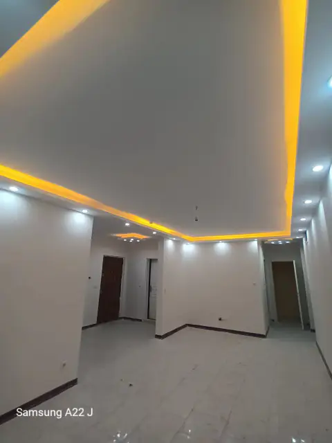 فاز ۱۱؛ فول لوکیشن عالی ، تخلیه ، عرصه تسویه ۸۷ متر ۲ خواب