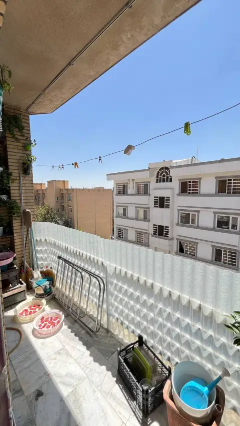 فاز۱ فروردین جنوبی ۱۰۷متر۲خواب سندار