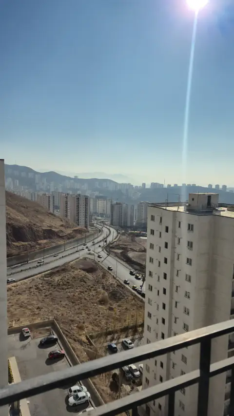 فاز۱۱ زون۵ طبقه۱۴جنوبی ۸۷متر۲خواب ویوابدی