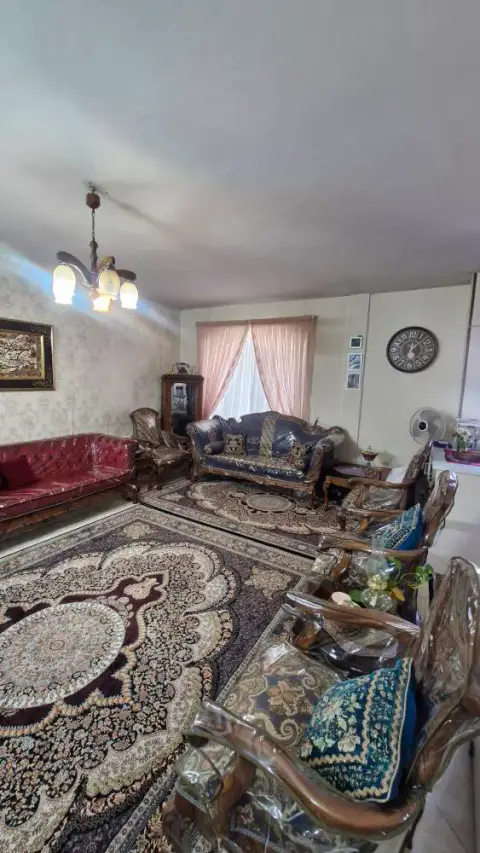 فاز ۱ پردیس ۹۸ متر ۲ خواب سند تکبرگ