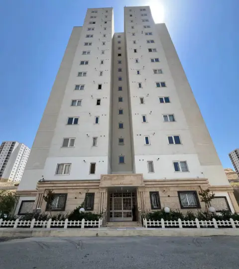 فاز۱۱ زون۲ فونداسیون ۸۷ متر ۲خواب مناسب سرمایه گذاری