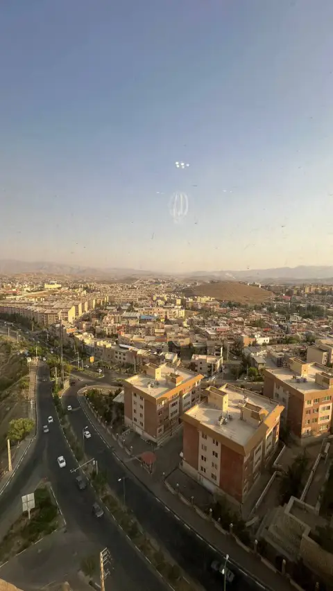 فاز۲ محله۳ آپارتمان ۱۵۵متر۳خواب سند تکبرگ