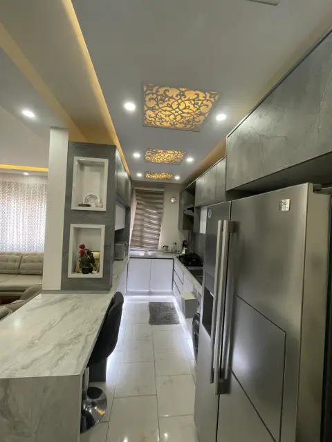 فاز۱۱ زون ۴ ۸۷ متر ۲خواب فول لاکچری عرصه وام تسویه
