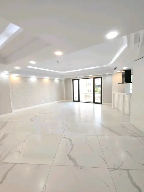 برج باغ آرامیس . ۱۲۳ متر . دو خواب . کیوان